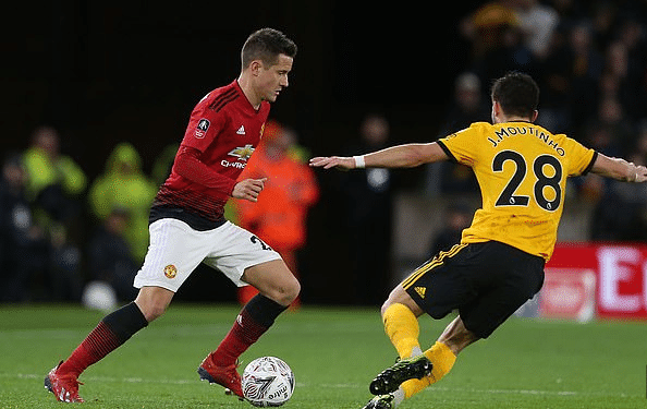 但他们在近 但他们在近