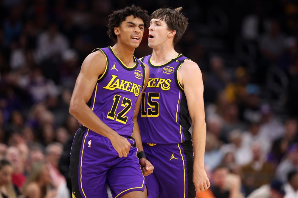 她一路从小 她一路从小